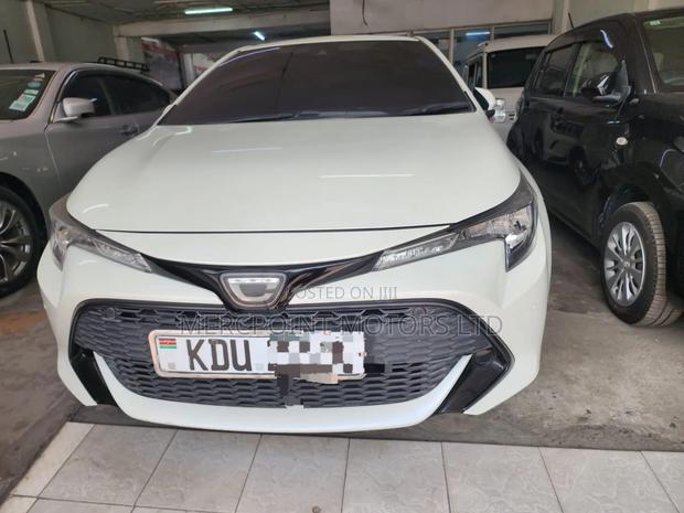 Toyota Corolla 2019 White