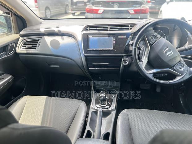 Honda Grace 1.5 Hybrid AWD 2019 Black