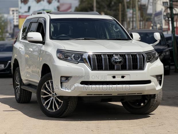 Toyota Land Cruiser Prado 2.7 2019 White