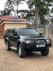 Mitsubishi L200 Double Cab 2.5 180hp 4WD 2012 Black for sale