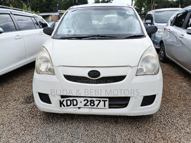Daihatsu Mira 2014 White