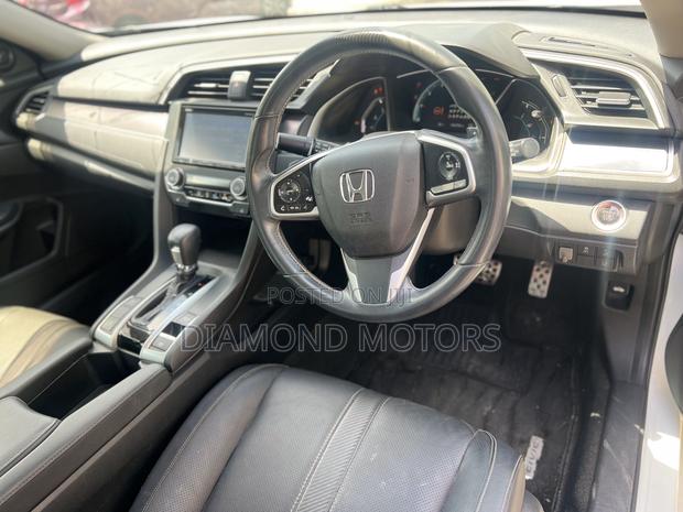Honda Civic Hybrid 2018 Pearl