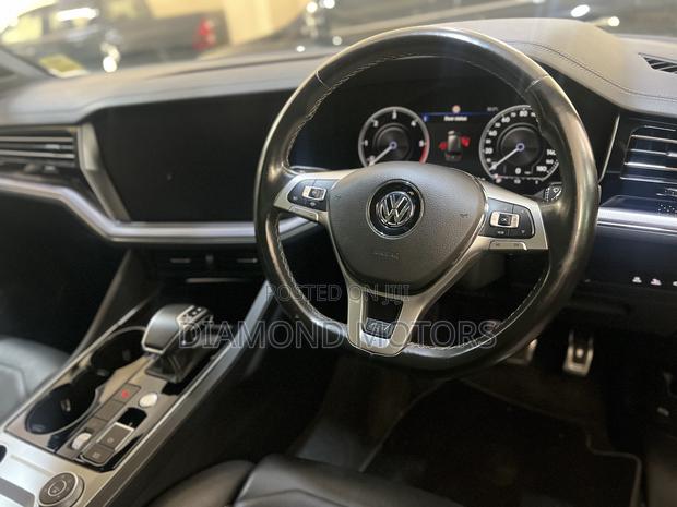 Volkswagen Touareg 2019 Black