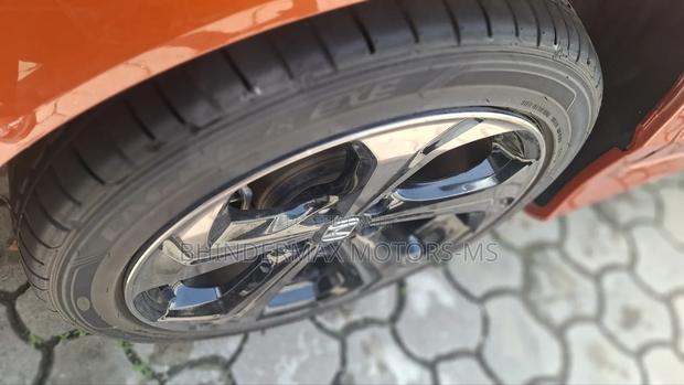Honda Jade 1.5 Hybrid 2019 Orange