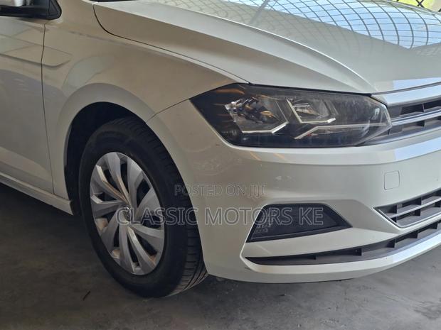 Volkswagen Polo 2019 White