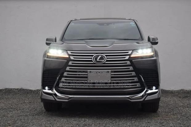 Lexus LX 500d 2022 Gray