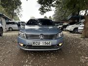 Volkswagen Passat 2013 Blue for sale