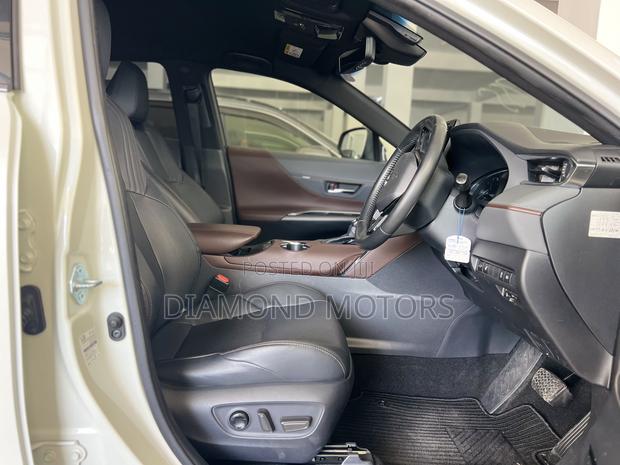 Toyota Harrier 2.0 4WD 2020 White