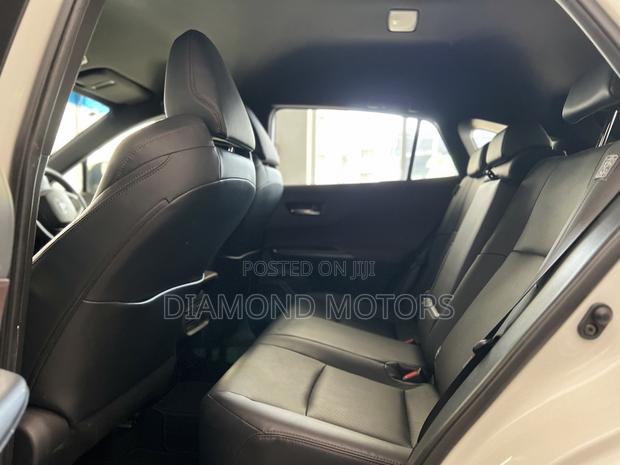 Toyota Harrier 2.0 4WD 2020 White