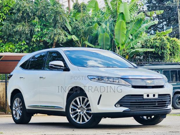 Toyota Harrier 2.0 2019 Pearl