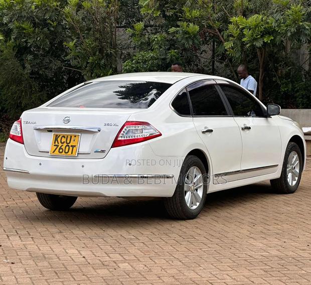 Nissan Teana 2012 White