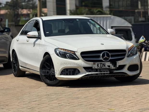 Mercedes-Benz C200 2016 White