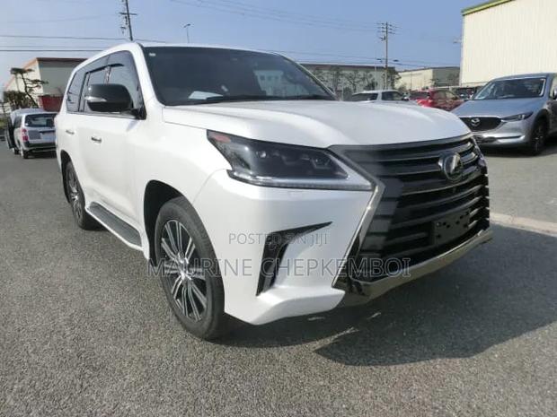 Lexus LX 570 AWD 2019 Pearl