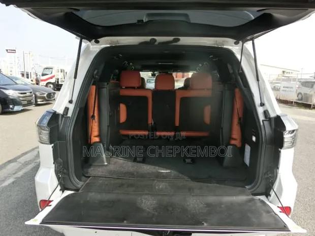 Lexus LX 570 AWD 2019 Pearl