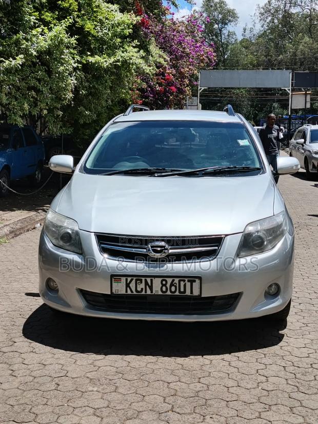 Toyota Corolla Fielder 2010 Silver
