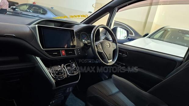 Toyota Voxy 2019 Black