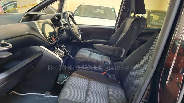 Toyota Voxy 2019 Black