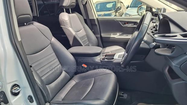 Toyota RAV4 2020 White