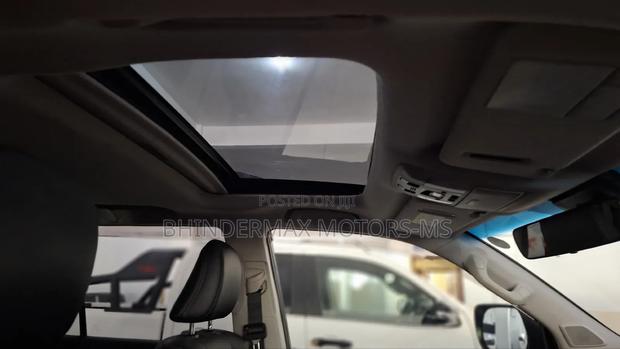 Toyota Land Cruiser Prado 2.8 2019 White