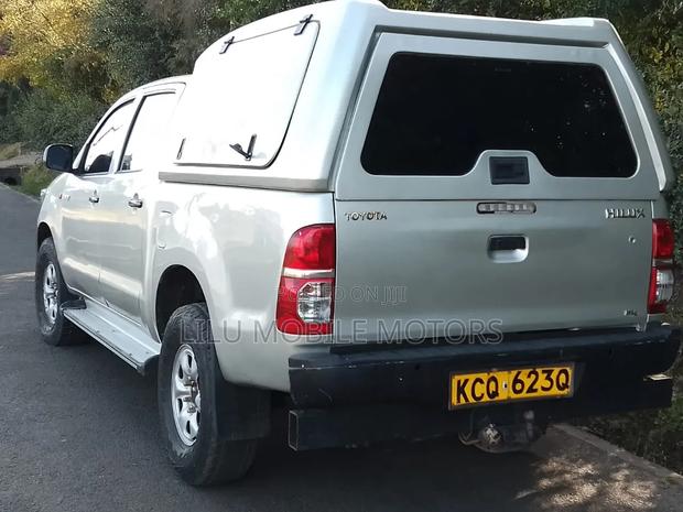 Toyota Hilux 2013 Silver