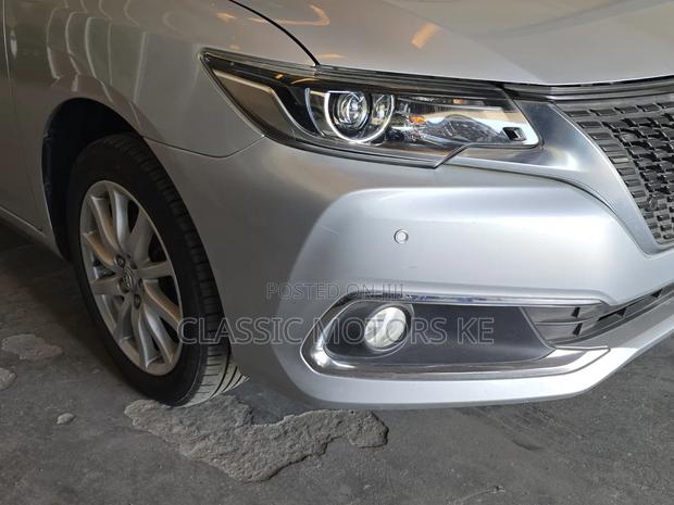 Toyota Premio 1.8 FWD 2019 Silver