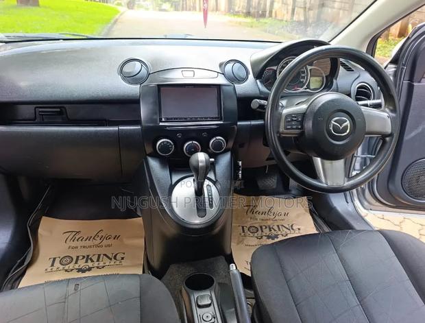 Mazda Demio 2012 Silver