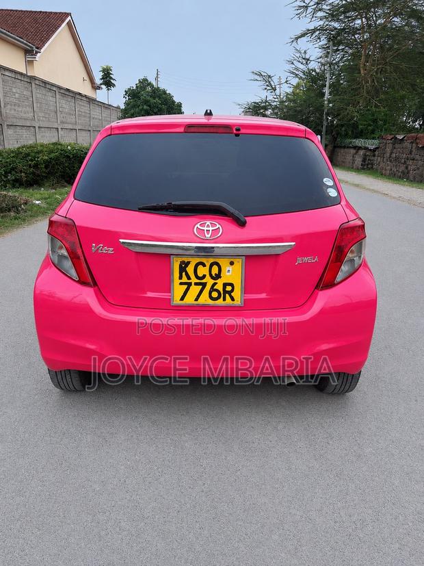 Toyota Vitz 2011 Pink