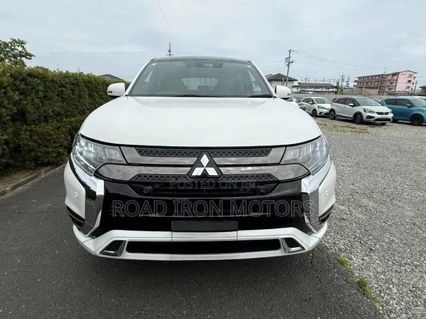 Mitsubishi Outlander PHEV 2019 Pearl