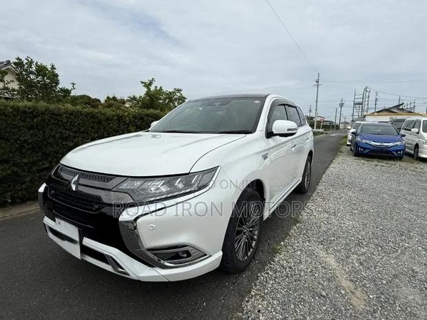 Mitsubishi Outlander PHEV 2019 Pearl