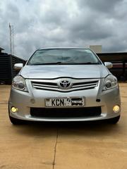 Toyota Auris 2011 Silver for sale
