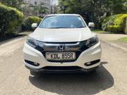 Honda Vezel 2016 White for sale