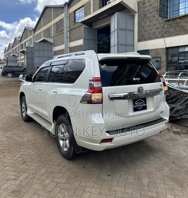 Toyota Land Cruiser Prado 2.7 VVT-i 2014 White