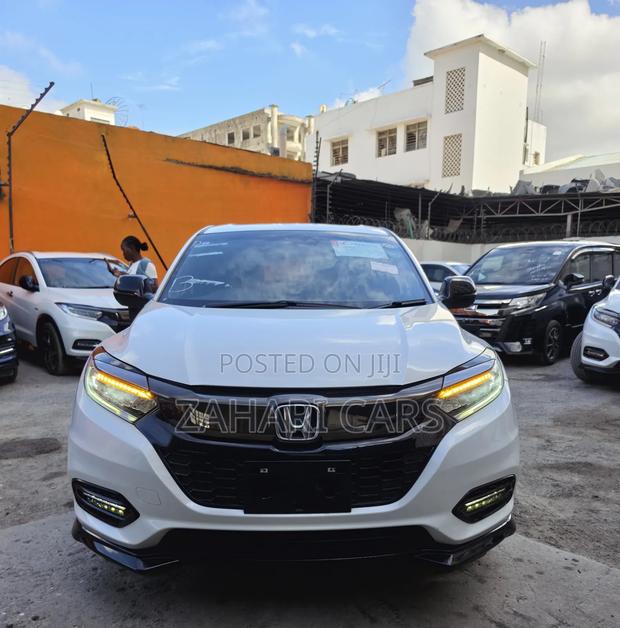 Honda Vezel 2019 White