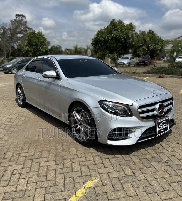 Mercedes-Benz E220 2016 Silver