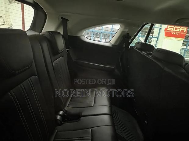 Isuzu MU-X 2021 Black