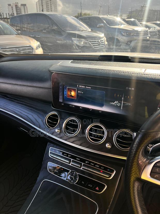 Mercedes-Benz E250 2019 Silver