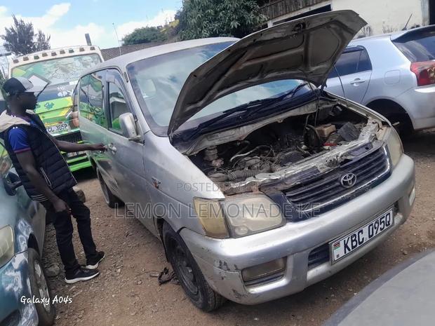 Toyota TownAce 2001 Silver