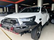 Toyota Hilux Revo Double Cab Deisel 2.8 AWD 2022 White for sale