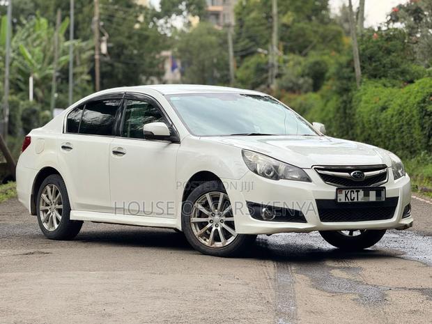 Subaru Legacy 2012 White