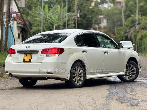 Subaru Legacy 2012 White
