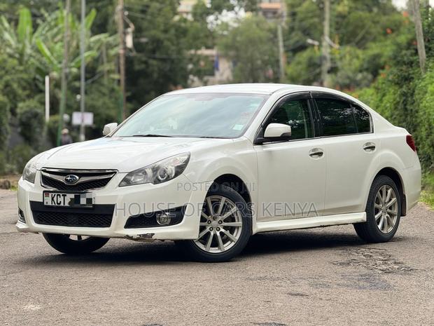 Subaru Legacy 2012 White