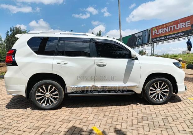 Toyota Land Cruiser Prado 2.7 2018 White