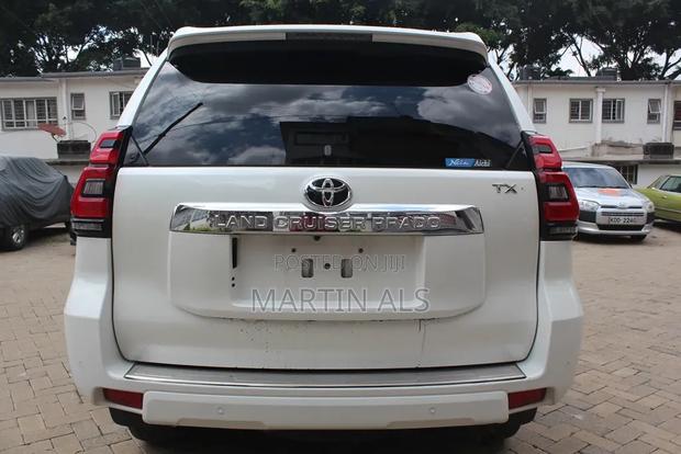 Toyota Land Cruiser Prado 2.7 2021 White