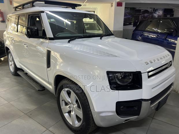 Land Rover Defender 2023 White