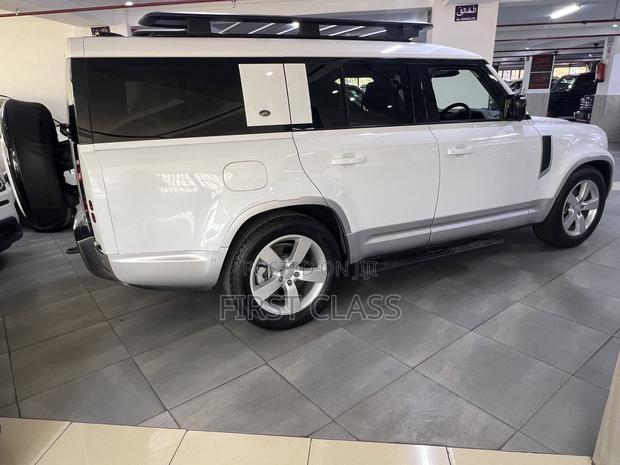Land Rover Defender 2023 White