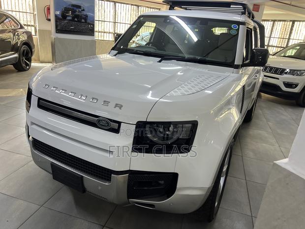 Land Rover Defender 2023 White