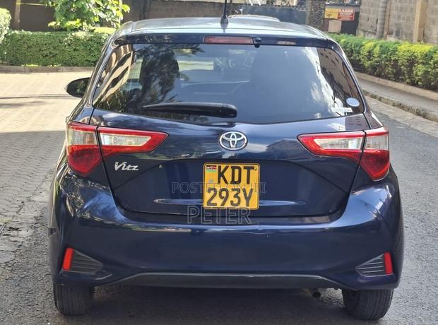 Toyota Vitz 2018 Blue