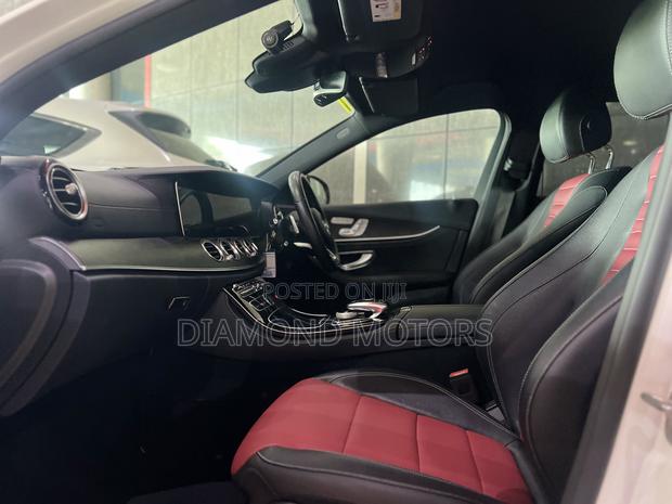 Mercedes-Benz E200 2018 Pearl