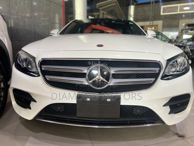 Mercedes-Benz E200 2018 Pearl