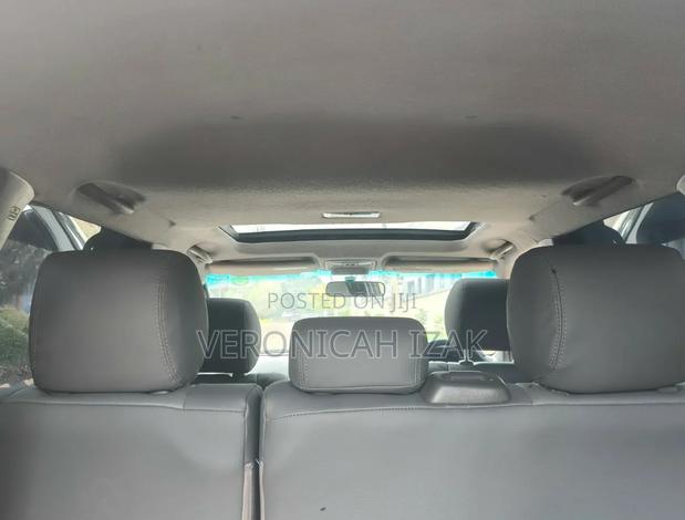Toyota Land Cruiser Prado 2005 Silver
